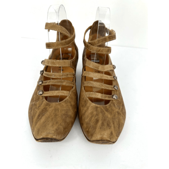 Think Strappy Distressed Leather Heels Sandals Equestrian Regency Boho Size 7 - Picture 2 of 14